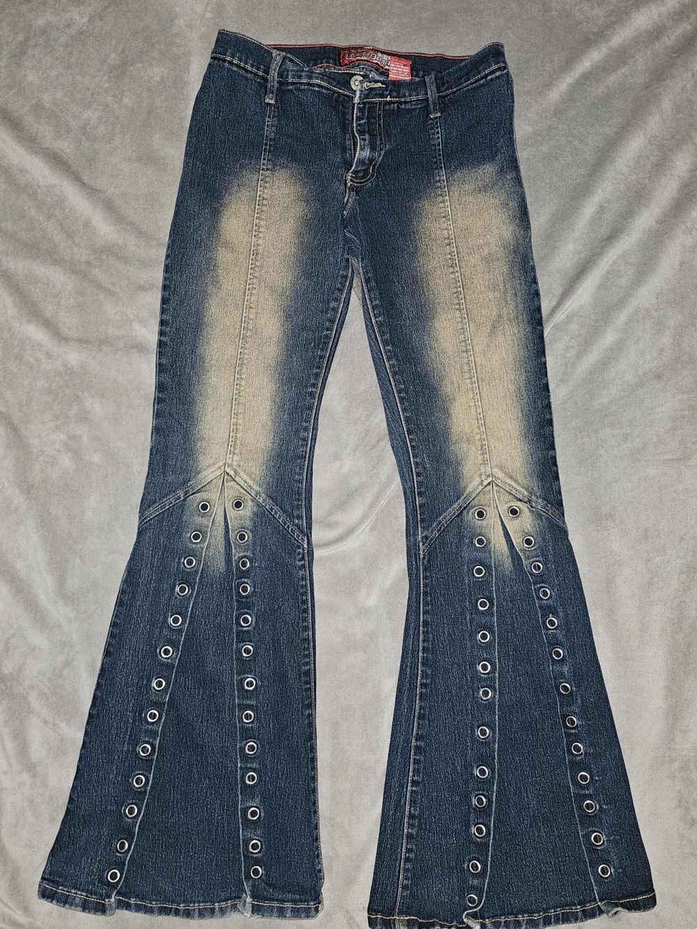 Vintage- Juniors Distressed Flare Jeans in Dark Blue with Washed Accents